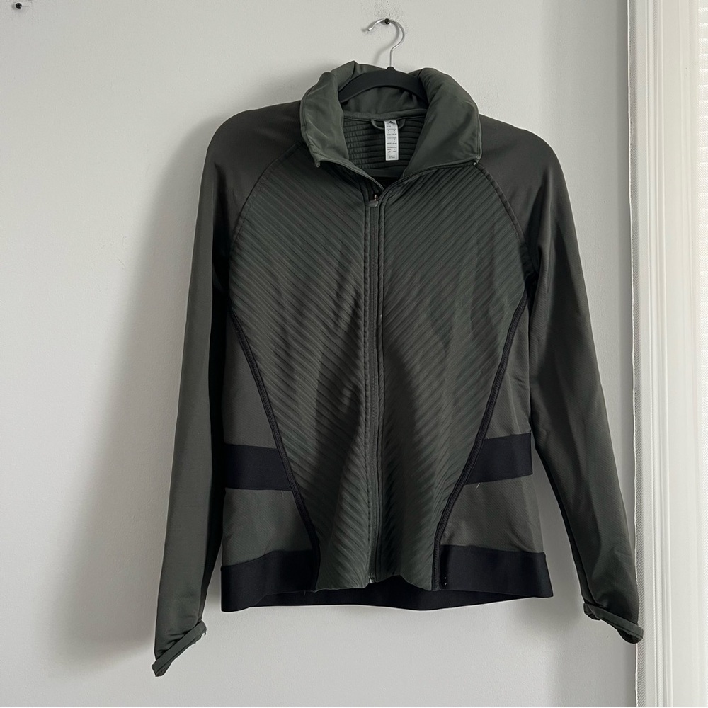 Adidas Gray Ribbed Jacket - Picture 7 of 14